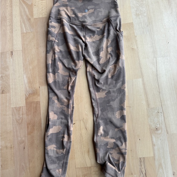 Lululemon | Align | Size 6 | Beige Camo | 25 inch length - Picture 3 of 3